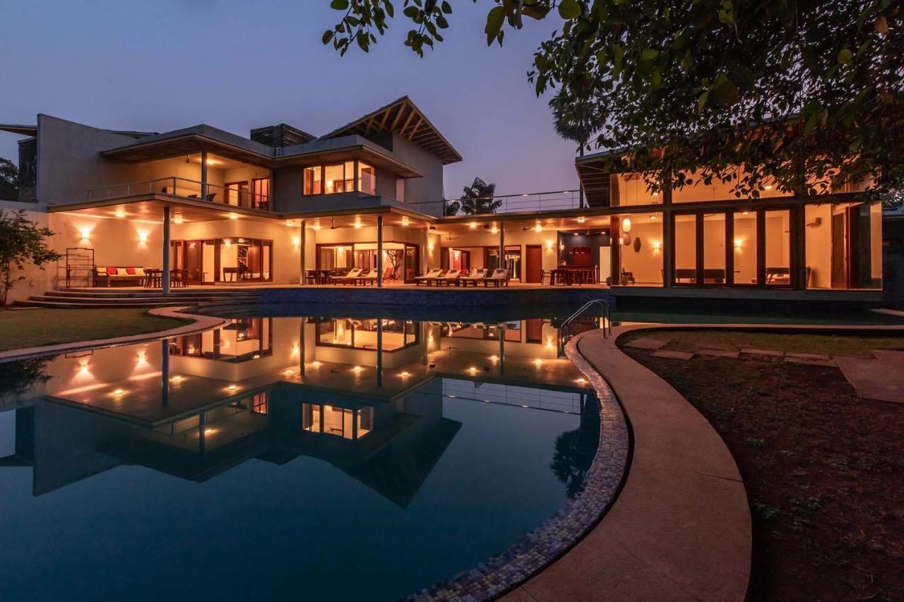 Jay House By Stayvista - Leisure Oasis With Pool, Snooker, Table Tennis & Foosball Fun Alībāg Dış mekan fotoğraf