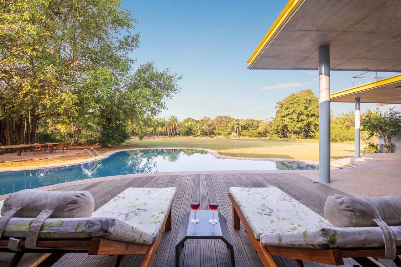 Jay House By Stayvista - Leisure Oasis With Pool, Snooker, Table Tennis & Foosball Fun Alībāg Dış mekan fotoğraf