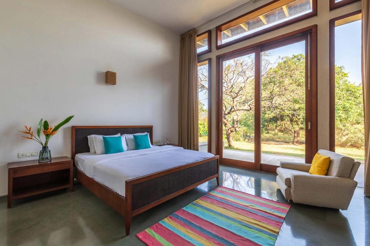 Jay House By Stayvista - Leisure Oasis With Pool, Snooker, Table Tennis & Foosball Fun Alībāg Dış mekan fotoğraf