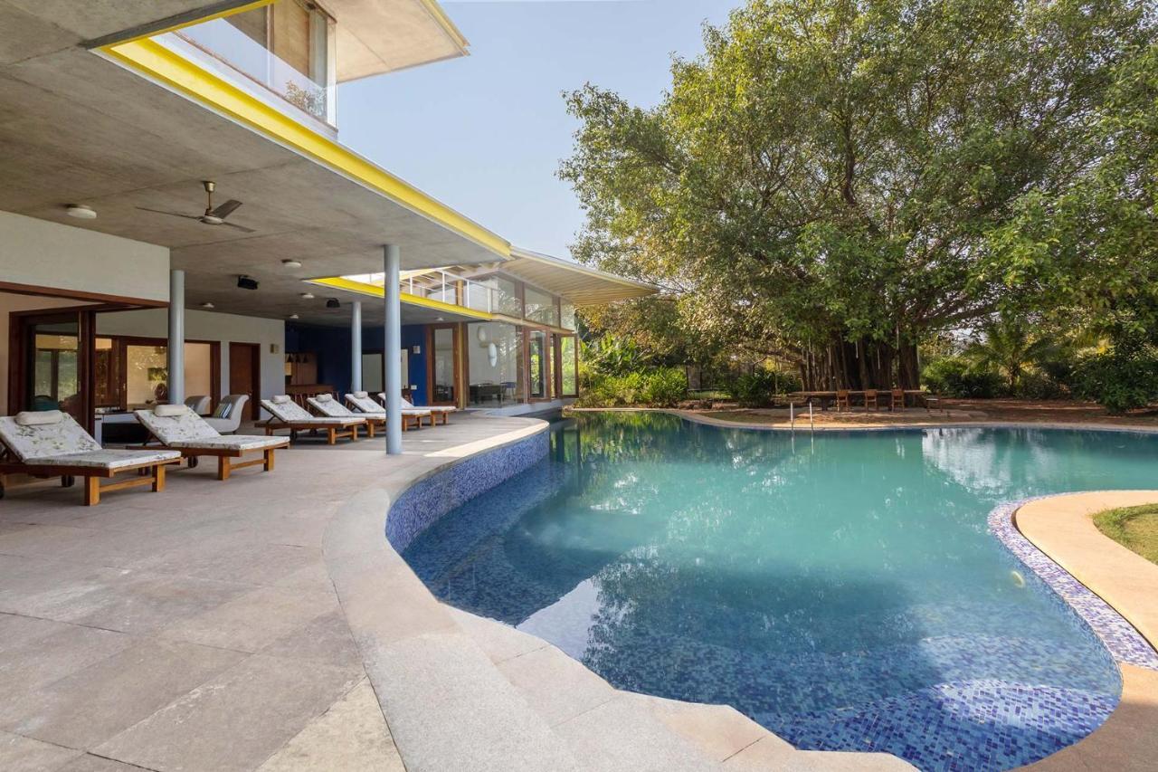 Jay House By Stayvista - Leisure Oasis With Pool, Snooker, Table Tennis & Foosball Fun Alībāg Dış mekan fotoğraf