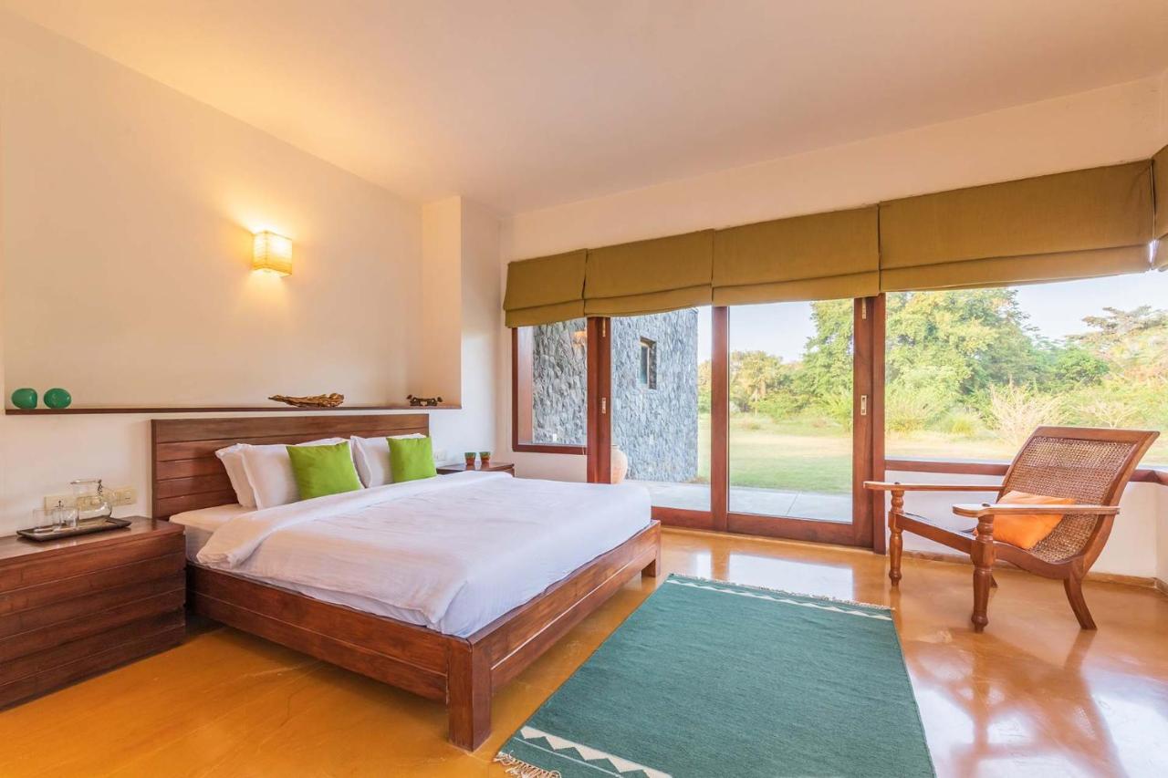 Jay House By Stayvista - Leisure Oasis With Pool, Snooker, Table Tennis & Foosball Fun Alībāg Dış mekan fotoğraf